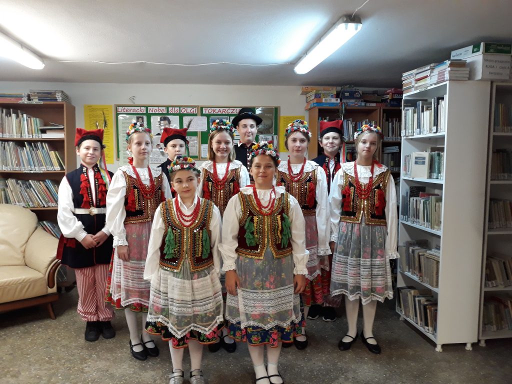 Wyróżnienie w konkursie muzycznym dla uczniów  Zespołu Szkół w Atenach!