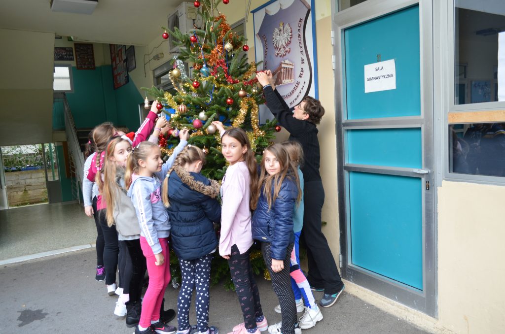 Święty Mikołaj w Zespole Szkół im. Z. Mineyki w Atenach!