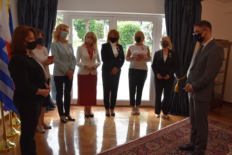 <b>Ceremonia wręczenia medali KEN pracownikom ZS w Atenach</b>