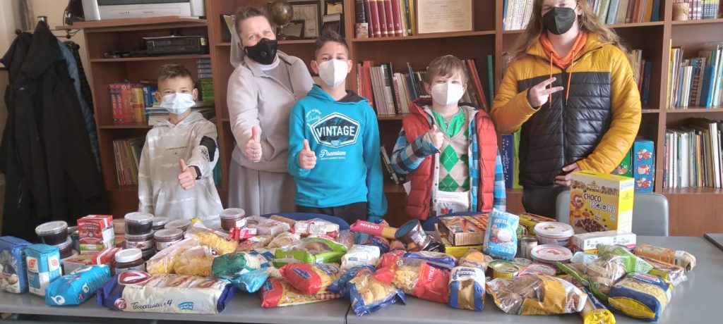 Nasza pomoc UKRAINIE trwa – zebraliśmy żywność i inne potrzebne artykuły …