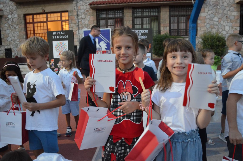 UROCZYSTE ROZPOCZĘCIE ROKU SZKOLNEGO 2023/2024 W SZKOLE POLSKIEJ W ATENACH