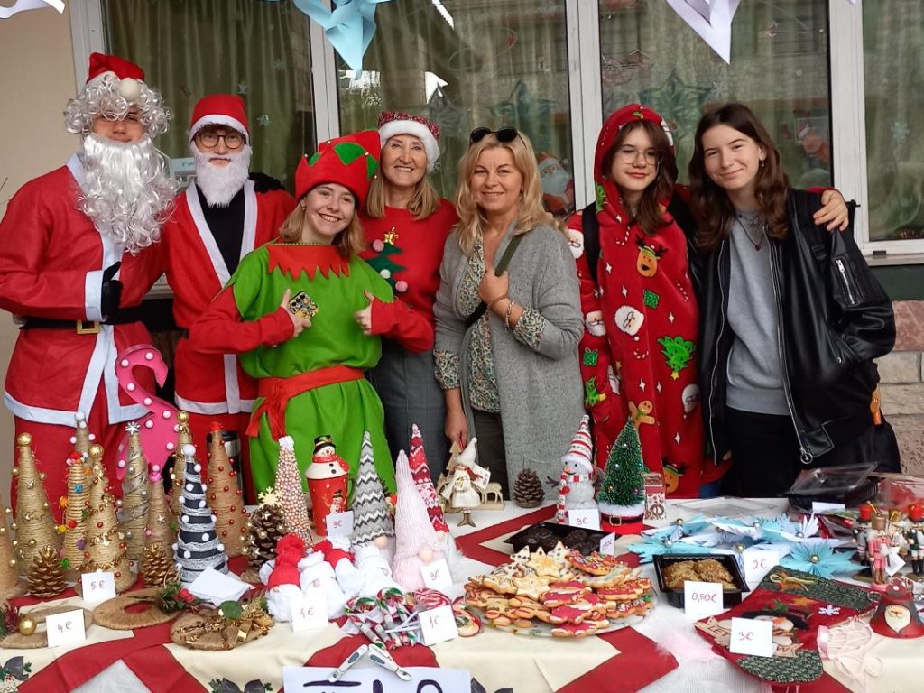 SZKOLNY BAZAR ŚWIĄTECZNY