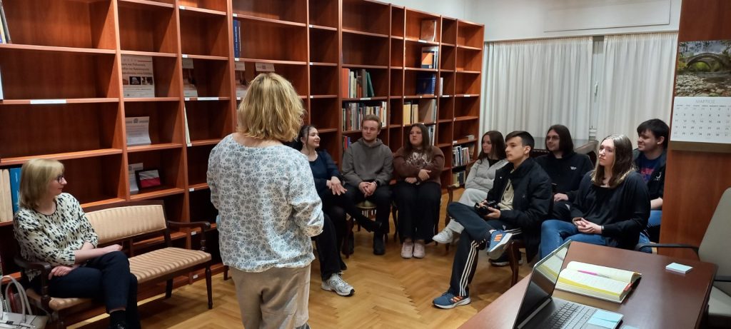 DZIENNIKARSTWO – KLUCZ DO POZNANIA TAJEMNICY CZY NARZĘDZIE MANIPULACJI? WARSZTATY DLA MŁODZIEŻY