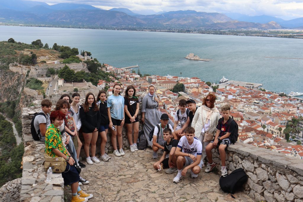 WYCIECZKA DO KORYNTU I  NAFPLIO – NAGRODA ZA WYRÓŻNIENIE W KONKURSIE „DO HYMNU”