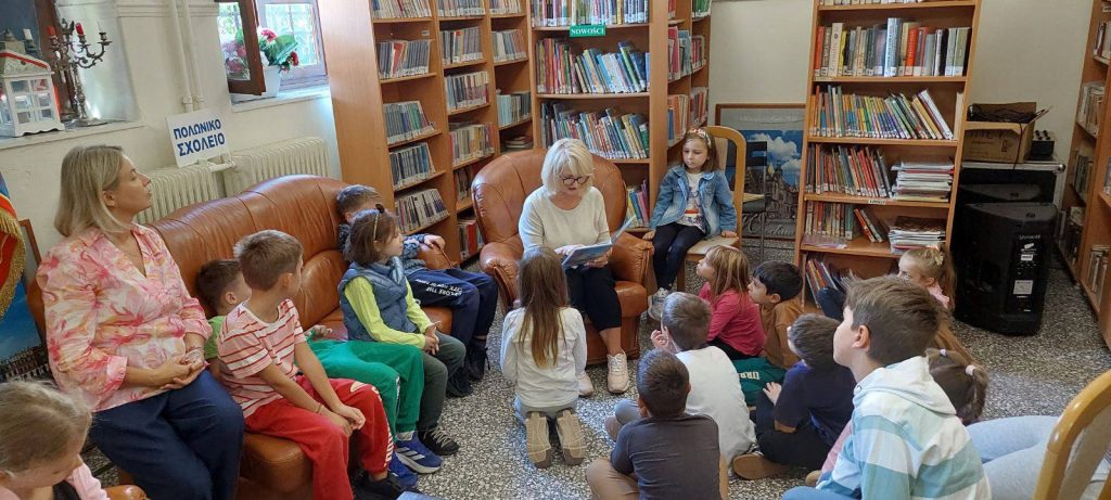 NASI PIERWSZOKLASIŚCI W BIBLIOTECE!