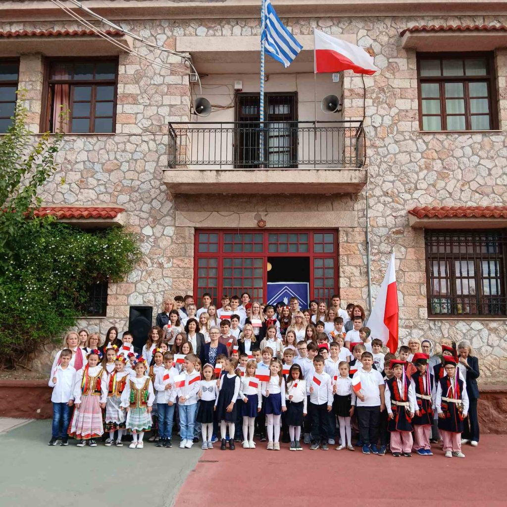 AKCJA „SZKOŁA DO HYMNU”!