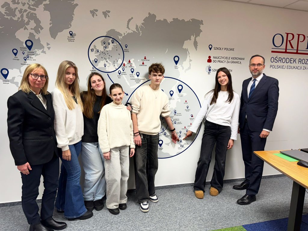 WYJAZD LAUREATÓW KONKURSU „MŁODZI NADAJĄ” DO WARSZAWY!