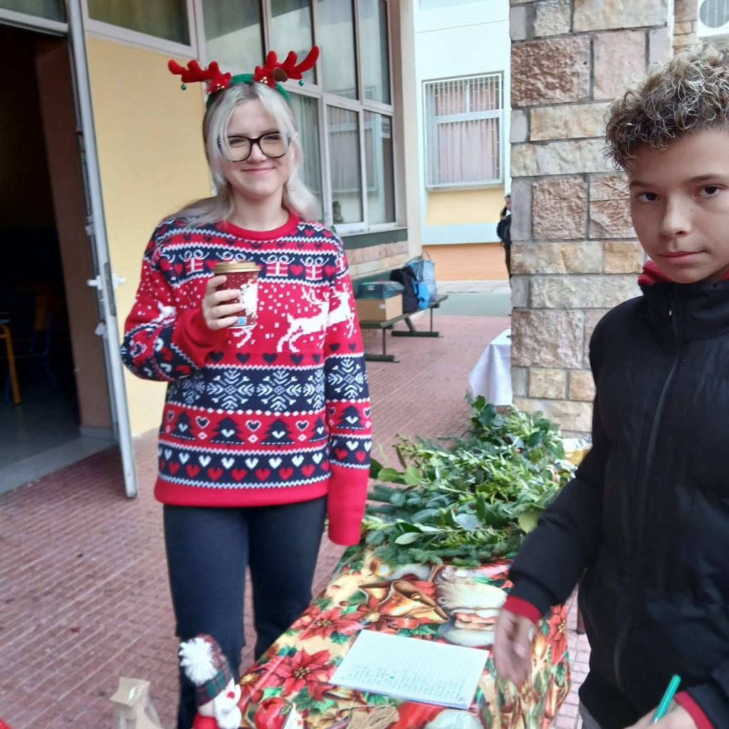 BAZAR ŚWIĄTECZNY W NASZEJ SZKOLE