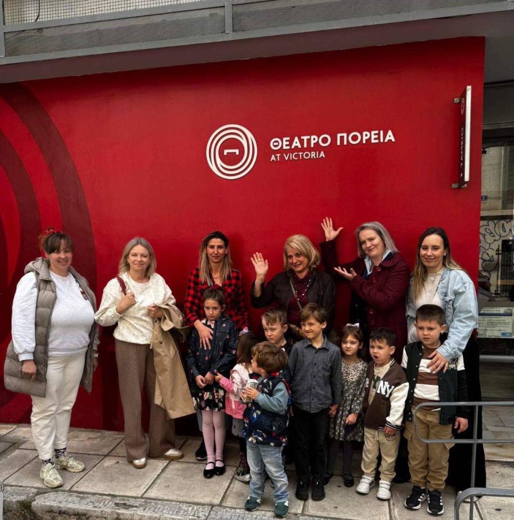 NASI NAJMŁODSI ODKRYWAJĄ MAGIĘ TEATRU!